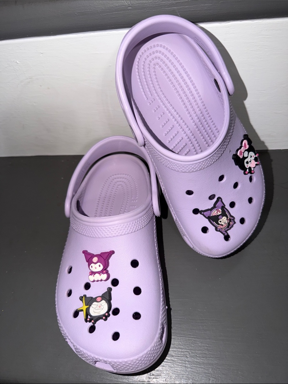 Kids lavanda Crocks Sandals with Charms Kuromi Sz J1
